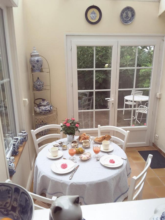 La Maison Des Thermes, Chambre D'Hote Saintes Esterno foto