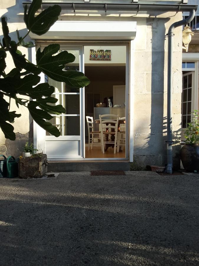 La Maison Des Thermes, Chambre D'Hote Saintes Esterno foto